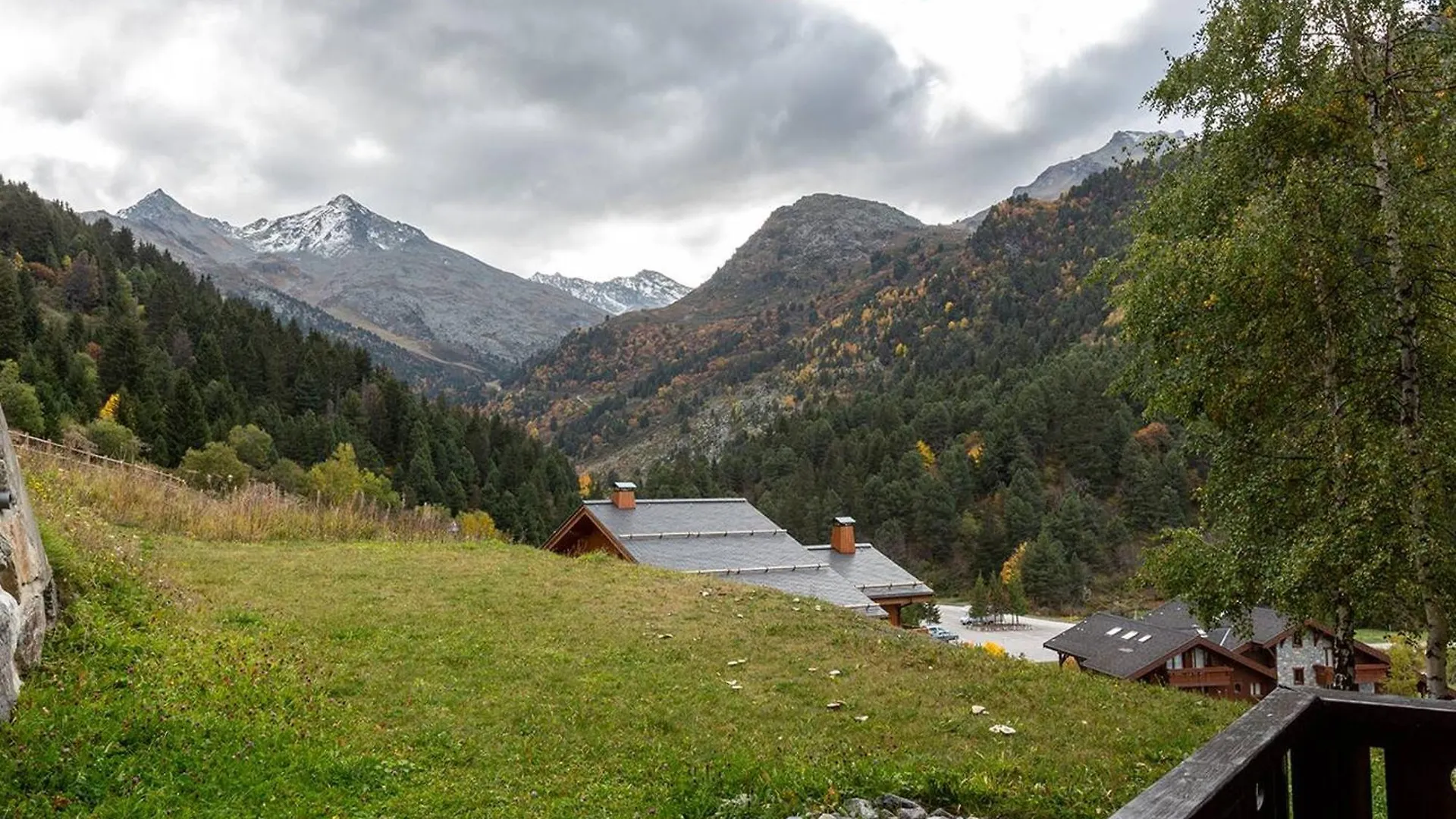 Apartment Duplex Spacieux Avec Terrasse, Garage, Et Wifi A Meribel - Fr-1-355-7