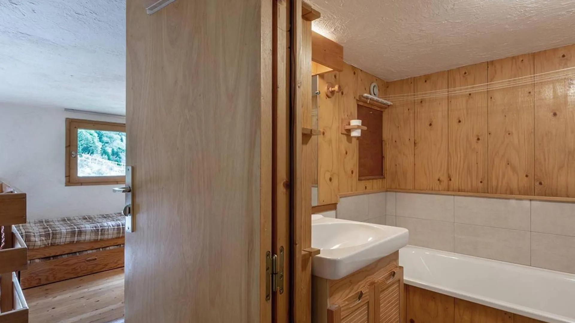 Apartment Duplex Spacieux Avec Terrasse, Garage, Et Wifi A Meribel - Fr-1-355-7 France