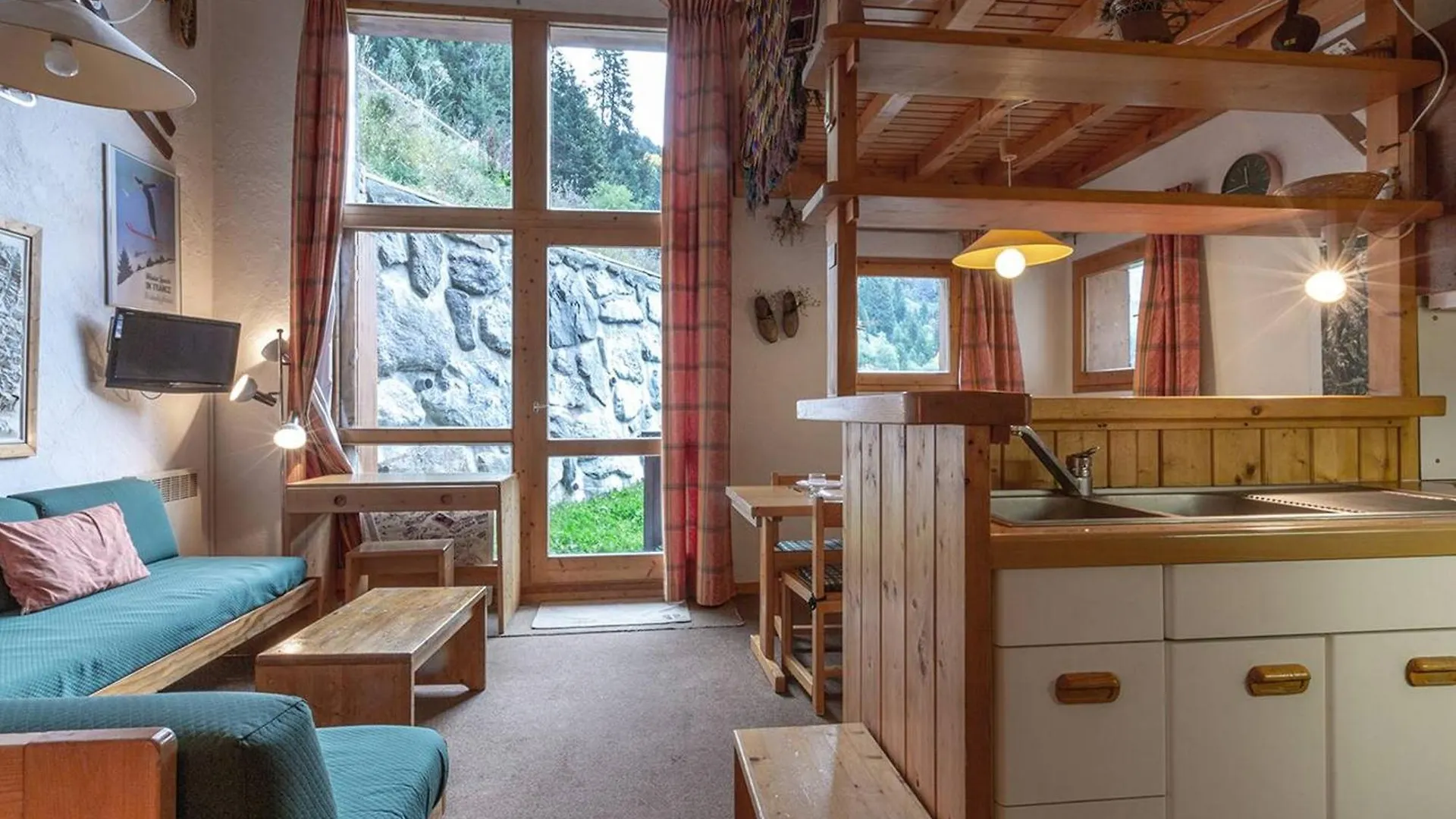 Duplex Spacieux Avec Terrasse, Garage, Et Wifi A Meribel - Fr-1-355-7